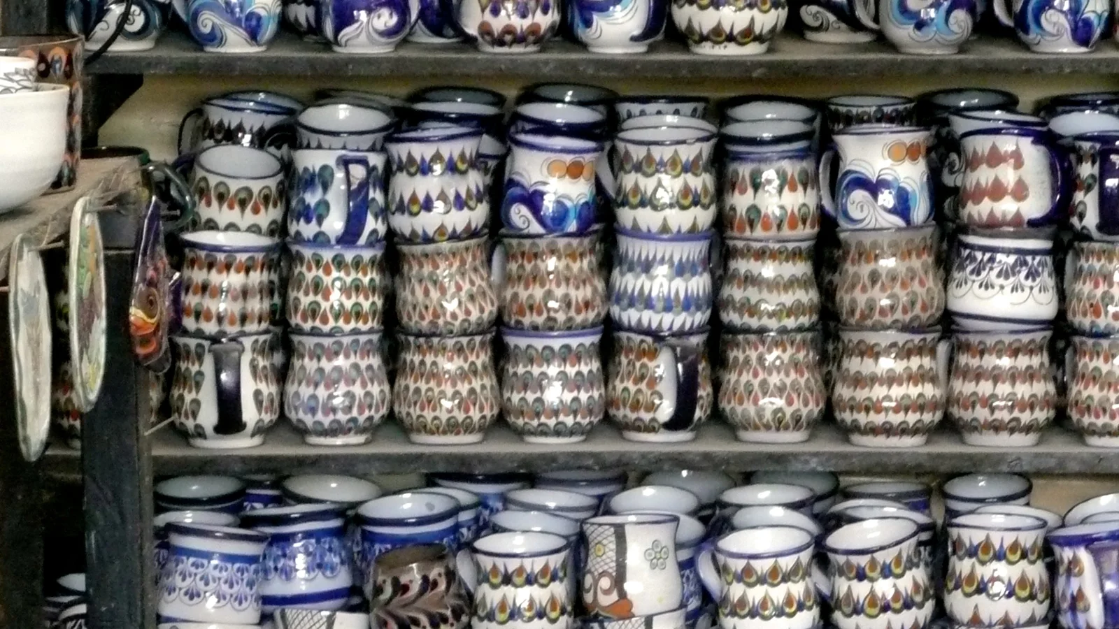 San Antonio Palopó, Sololá: qué ver y qué hacer en el Lago de Atitlán 4 Piezas de cerámica artesanal y vajilla vidriada en San Antonio Palopó Guatemala